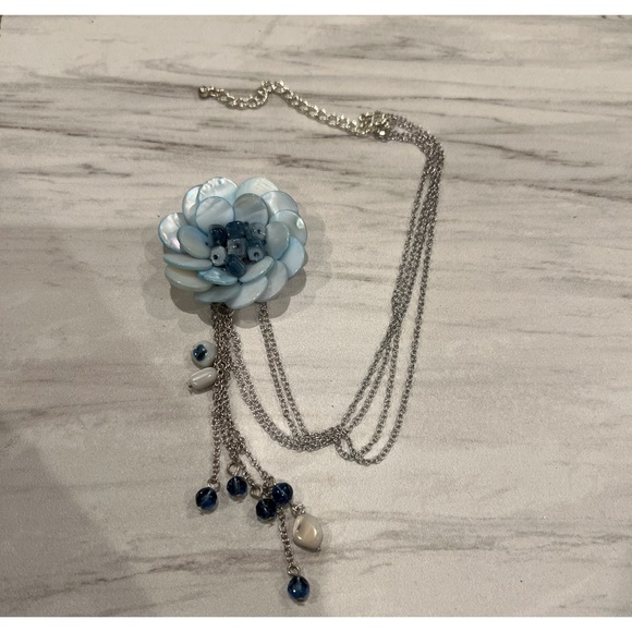 Silver Tone Floral Necklace - Picture 5 of 5